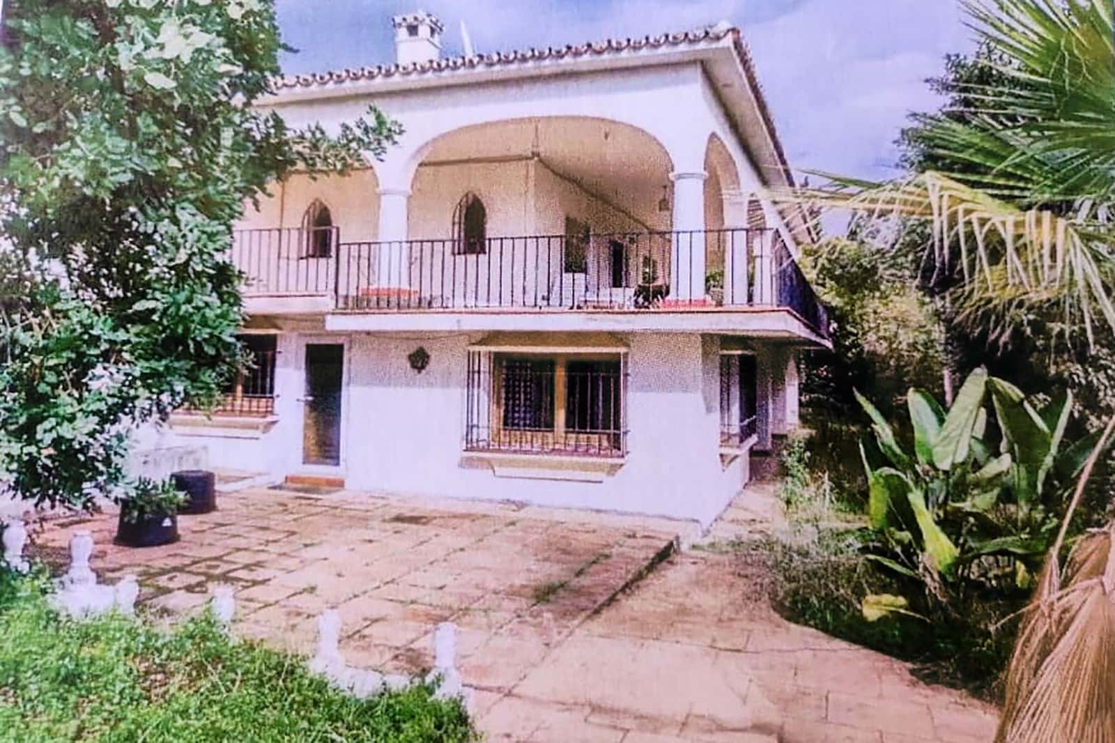 6 soveværelse Villa til salg i Marbella med swimmingpool - € 1.975.000 (Ref: 8966783)