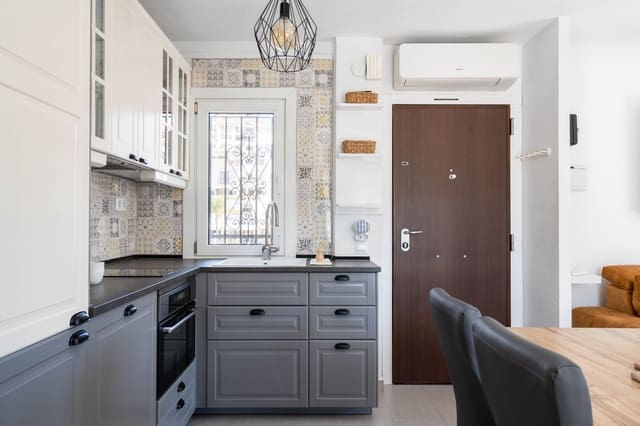 Ático de 2 habitaciones en Cortijo Torrequebrada, Benalmádena en venta con piscina - 435.000 € (Ref: 8966784)