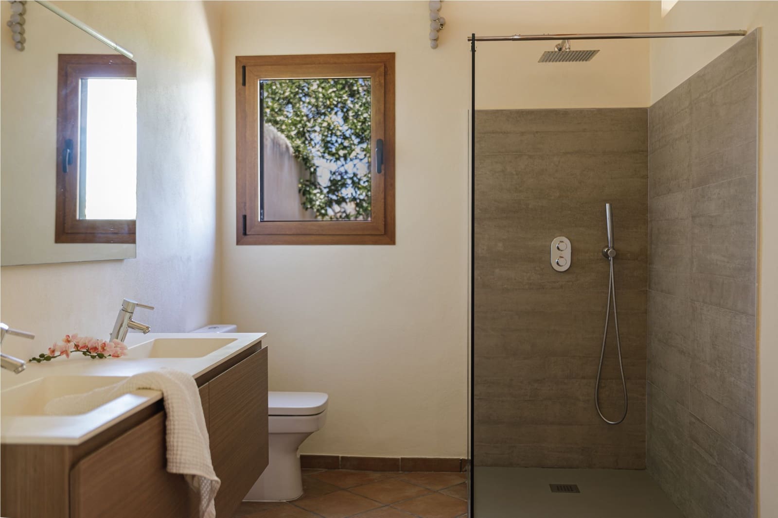 2 soveværelse Byhus til salg i Llubi med swimmingpool - € 980.000 (Ref: 8966785)