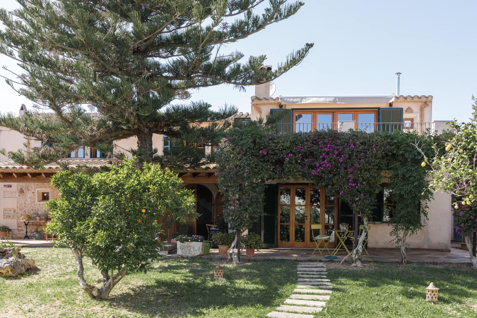 2 soveværelse Byhus til salg i Llubi med swimmingpool - € 980.000 (Ref: 8966785)