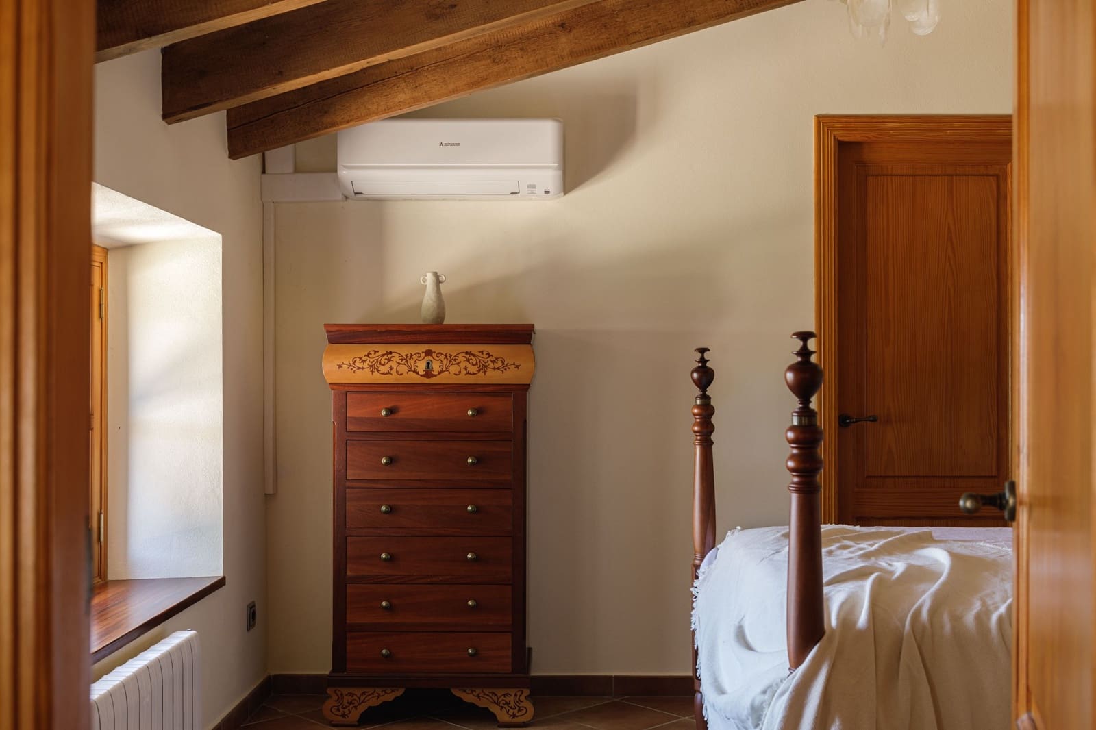 2 soveværelse Byhus til salg i Llubi med swimmingpool - € 980.000 (Ref: 8966785)