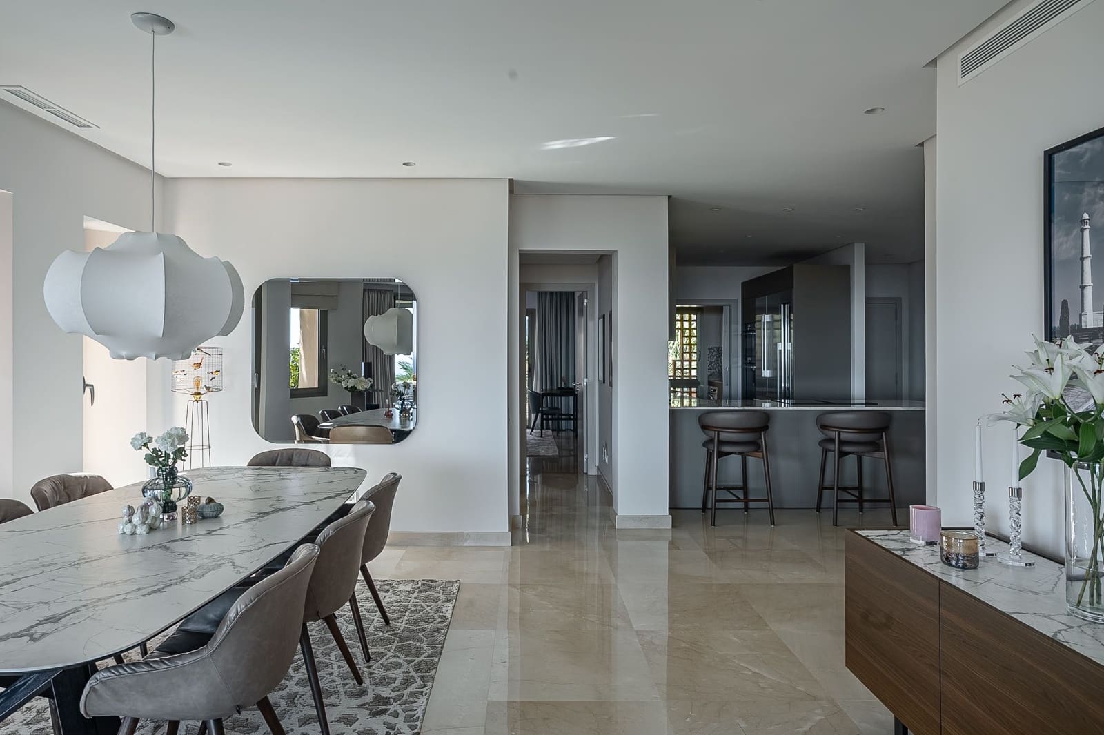 2 sypialnia Penthouse na sprzedaż w Marbella z basenem - 2 095 000 € (Ref: 8967494)