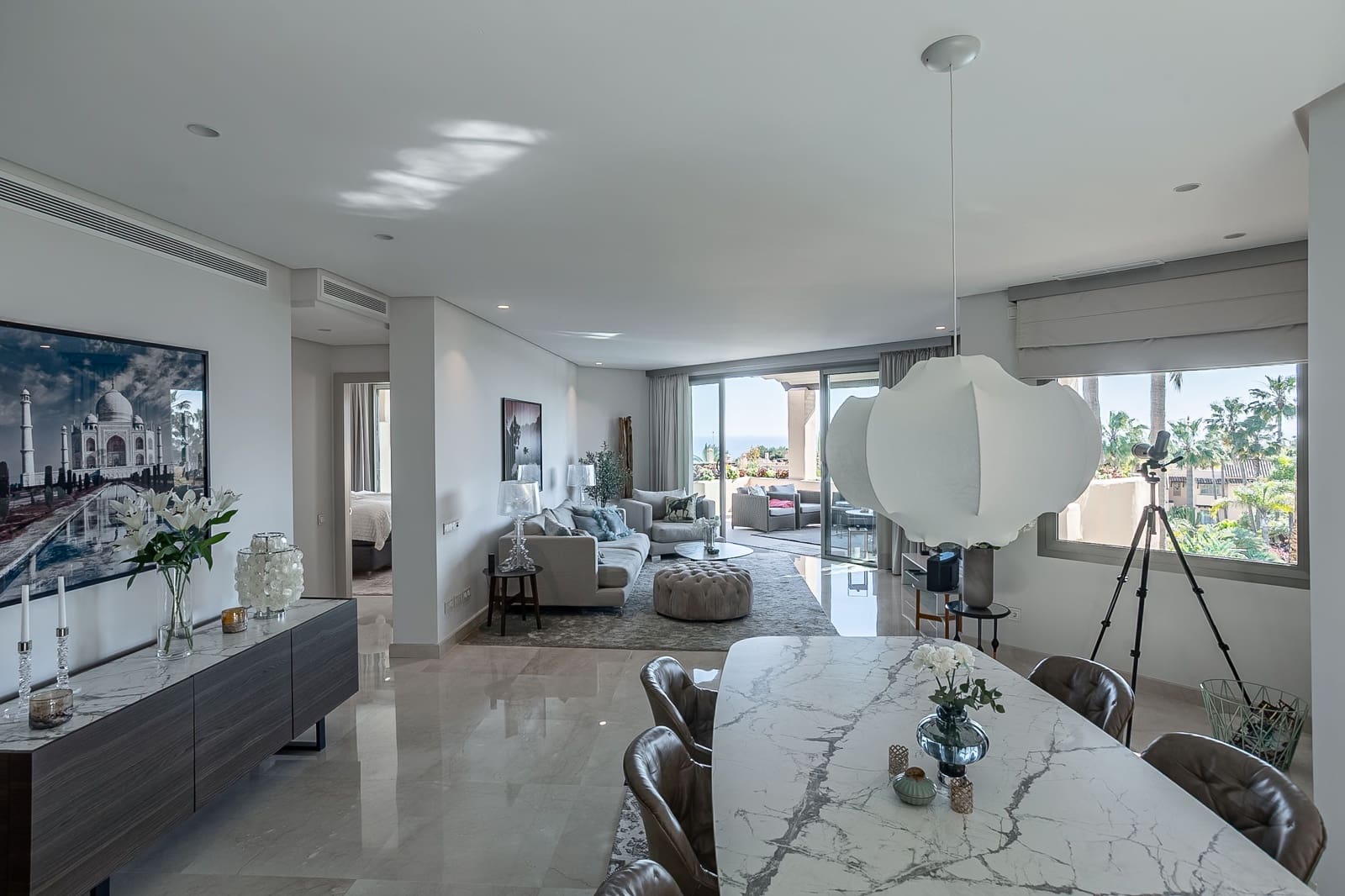 2 sypialnia Penthouse na sprzedaż w Marbella z basenem - 2 095 000 € (Ref: 8967494)