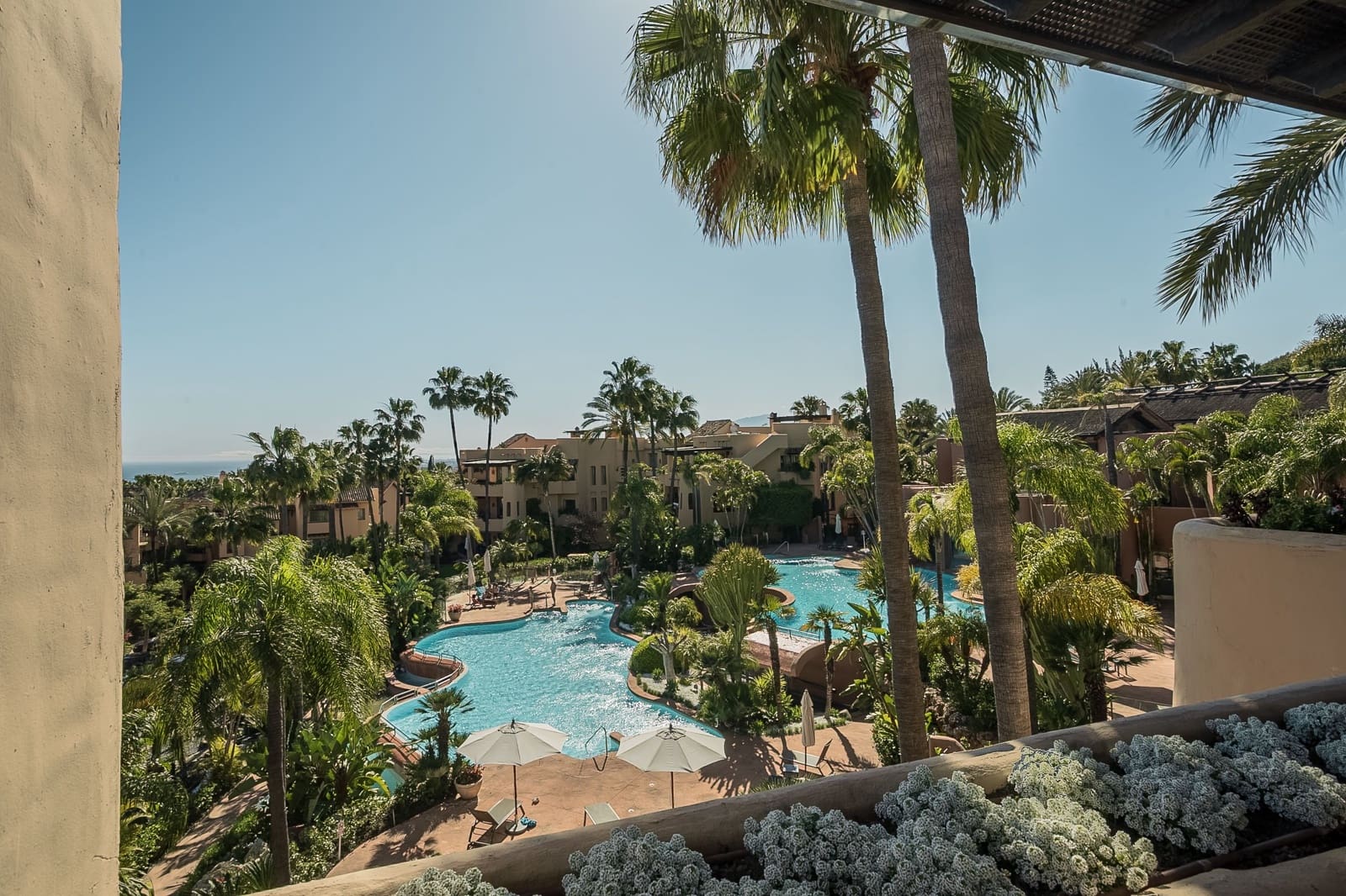 2 sypialnia Penthouse na sprzedaż w Marbella z basenem - 2 095 000 € (Ref: 8967494)