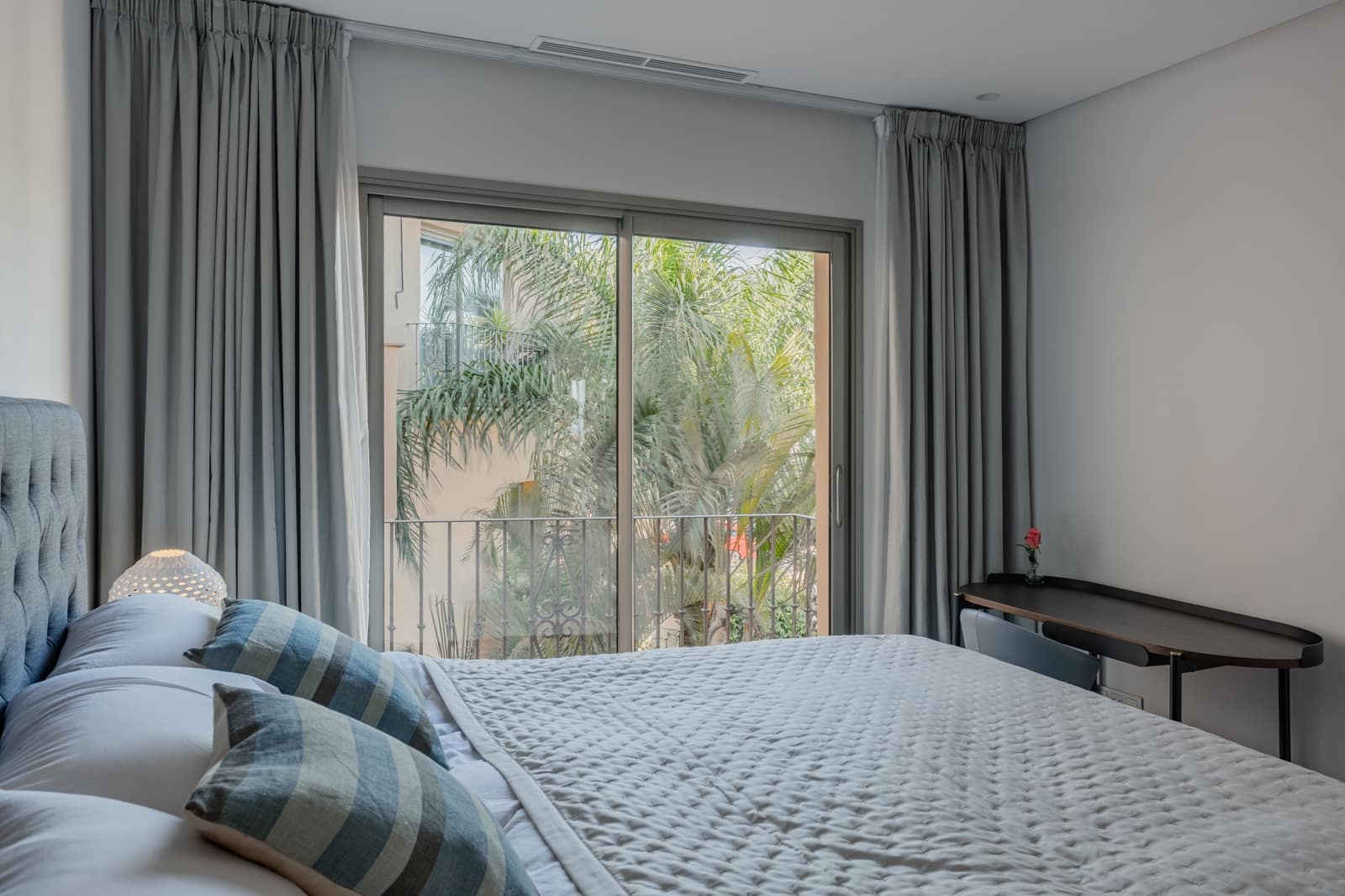 2 sypialnia Penthouse na sprzedaż w Marbella z basenem - 2 095 000 € (Ref: 8967494)