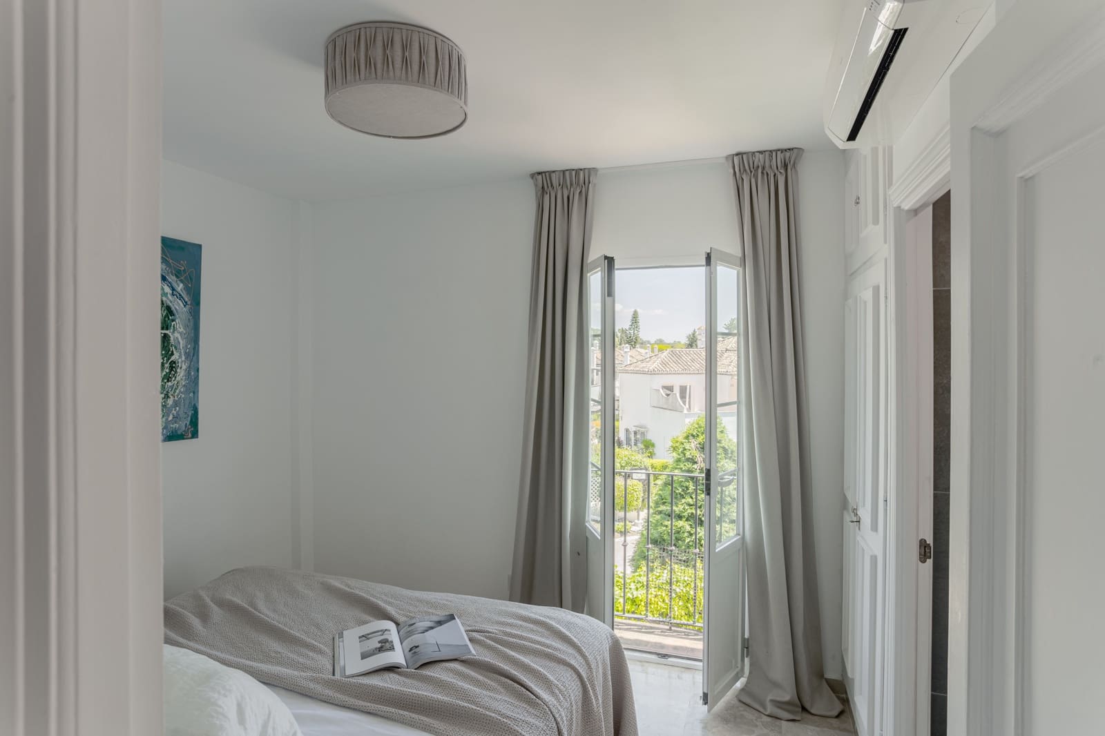 2 makuuhuone Kattohuoneisto myytävänä paikassa New Golden Mile mukana uima-altaan - 475 000 € (Ref: 8971730)