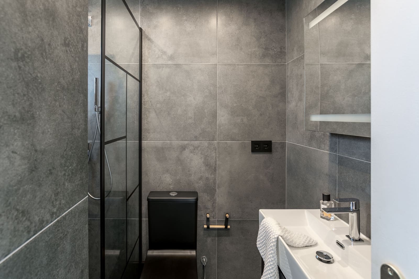 2 makuuhuone Kattohuoneisto myytävänä paikassa New Golden Mile mukana uima-altaan - 475 000 € (Ref: 8971730)