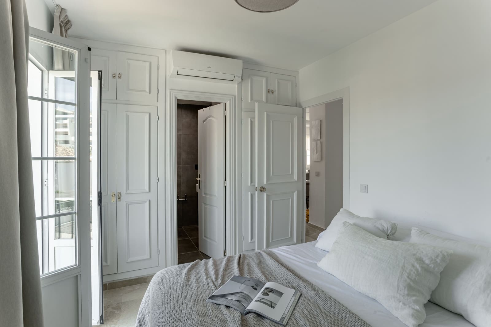 2 makuuhuone Kattohuoneisto myytävänä paikassa New Golden Mile mukana uima-altaan - 475 000 € (Ref: 8971730)