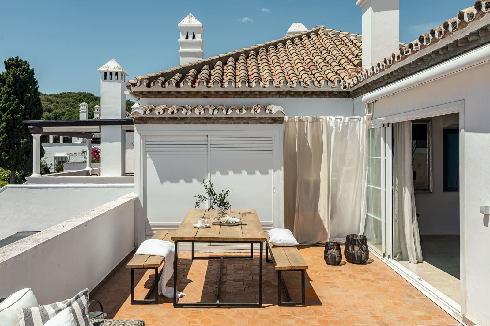 2 makuuhuone Kattohuoneisto myytävänä paikassa New Golden Mile mukana uima-altaan - 475 000 € (Ref: 8971730)