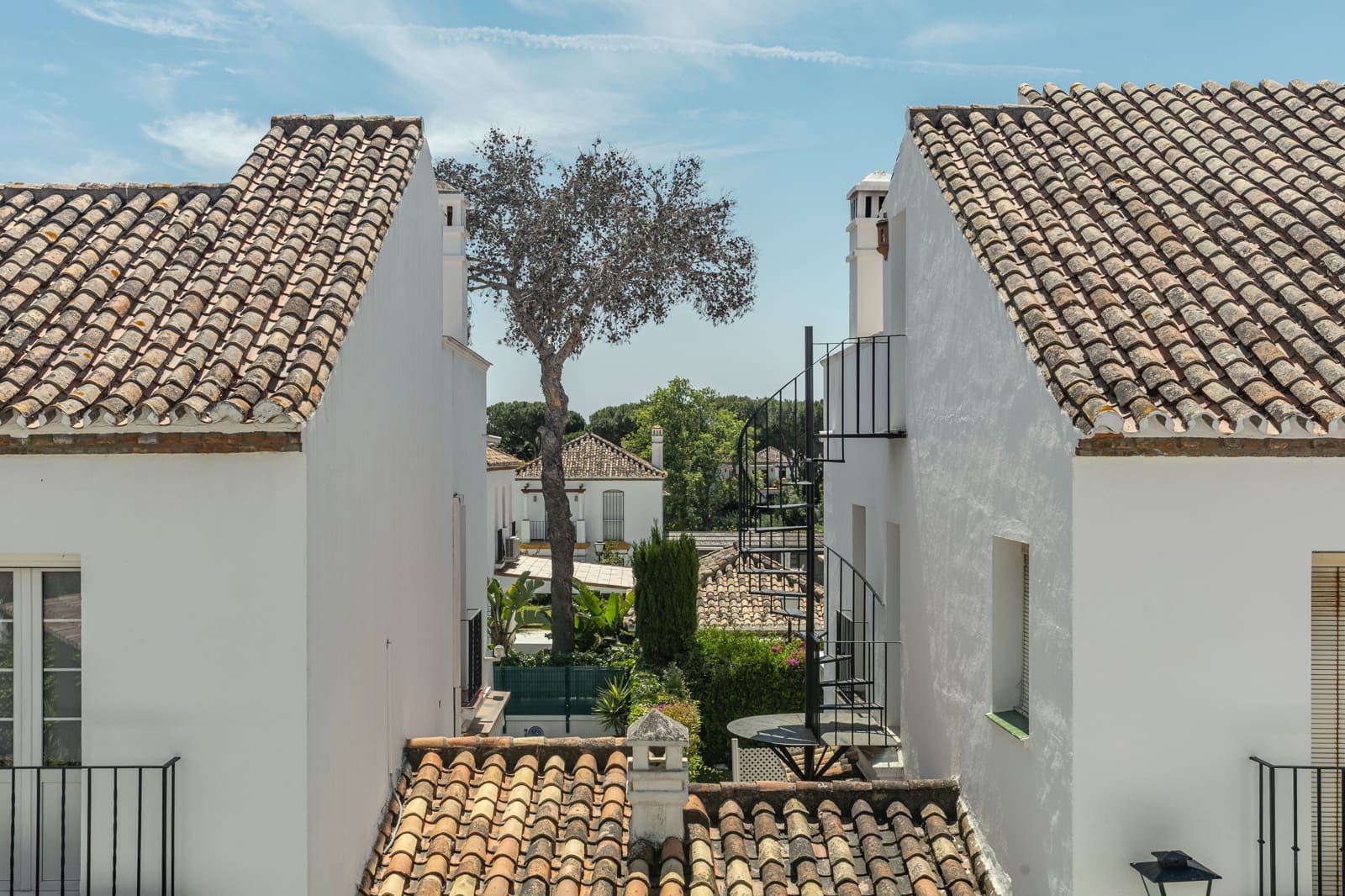 2 makuuhuone Kattohuoneisto myytävänä paikassa New Golden Mile mukana uima-altaan - 475 000 € (Ref: 8971730)