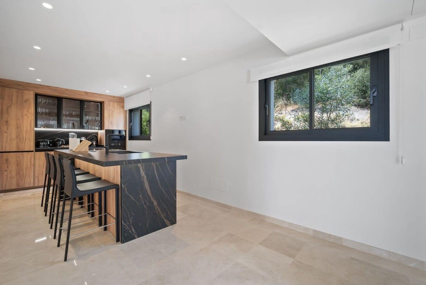 5 bedroom Townhouse for sale in Marbella with pool - € 3,500,000 (Ref: 8980024)