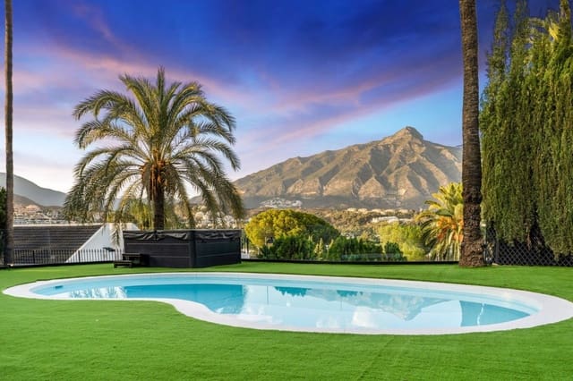 5 makuuhuone Omakotitalo myytävänä paikassa Marbella mukana uima-altaan - 3 500 000 € (Ref: 8980024)