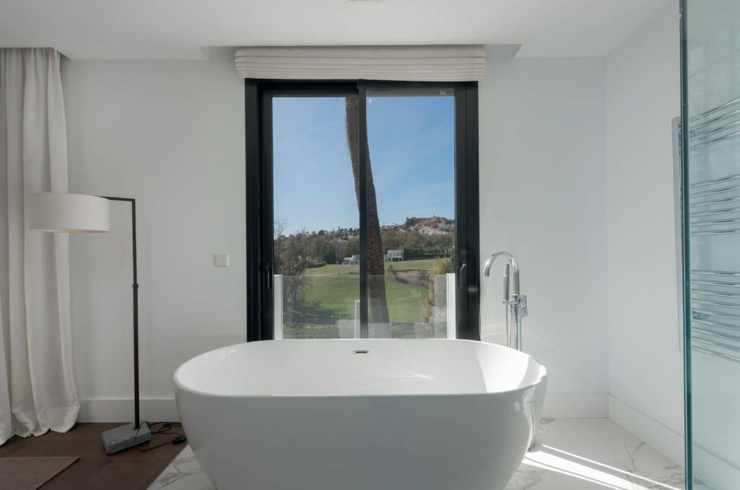 7 soveværelse Byhus til salg i Marbella med swimmingpool - € 6.990.000 (Ref: 8980070)