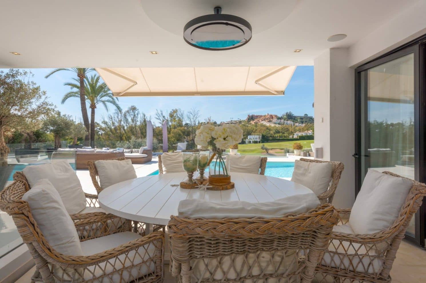 7 soveværelse Byhus til salg i Marbella med swimmingpool - € 6.990.000 (Ref: 8980070)