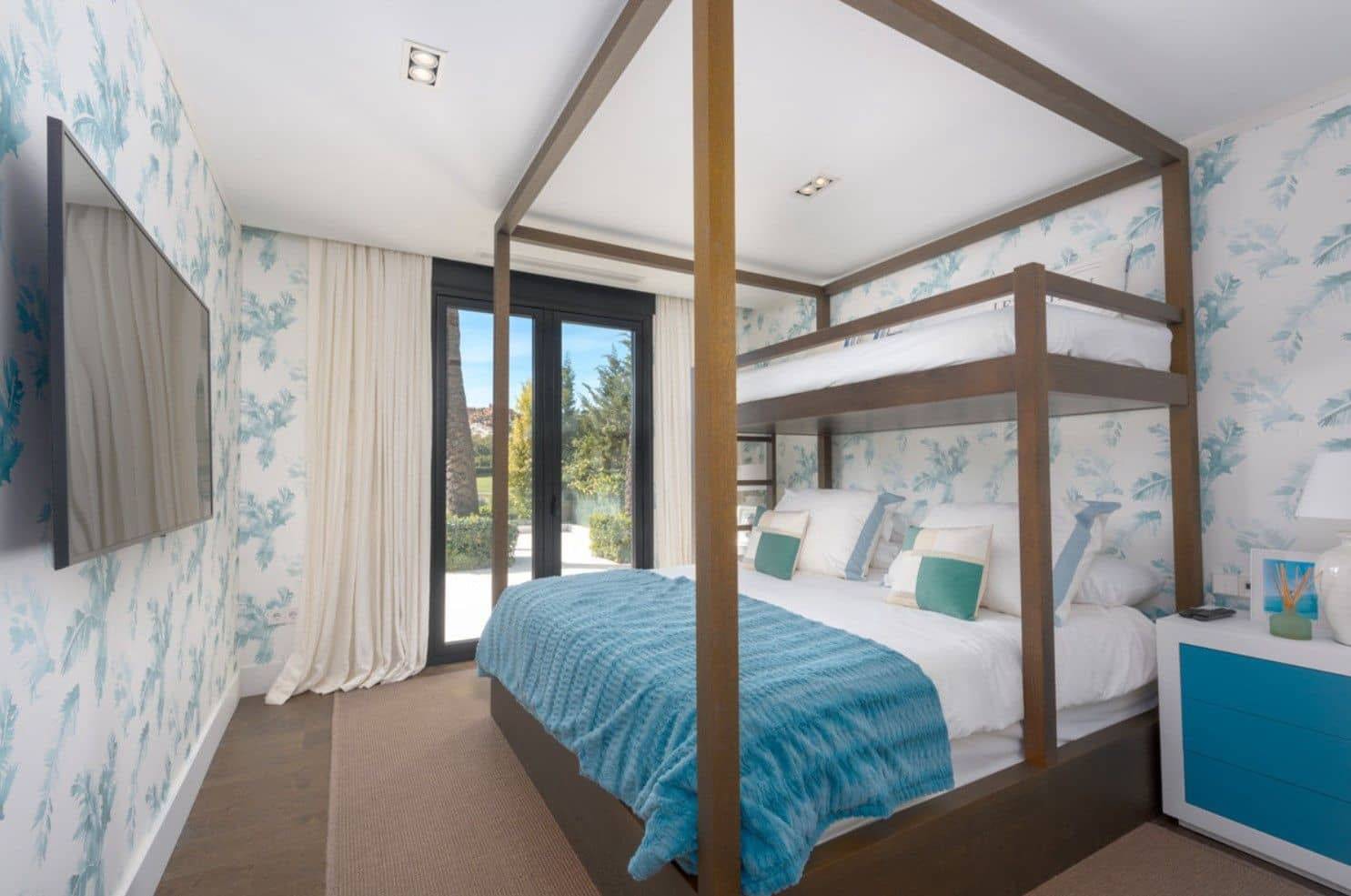 7 soveværelse Byhus til salg i Marbella med swimmingpool - € 6.990.000 (Ref: 8980070)