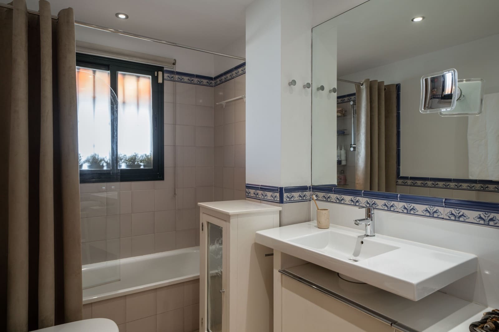 4 soveværelse Penthouse til salg i San Pedro de Alcantara med swimmingpool - € 849.000 (Ref: 8981542)