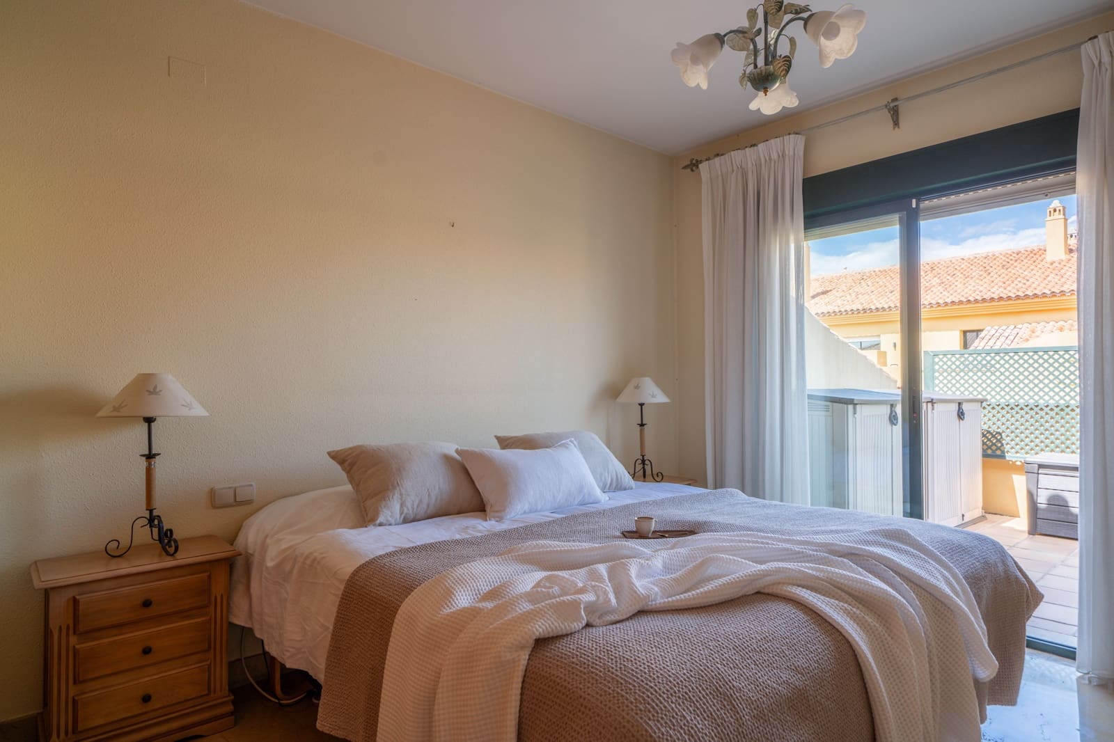 4 soveværelse Penthouse til salg i San Pedro de Alcantara med swimmingpool - € 849.000 (Ref: 8981542)