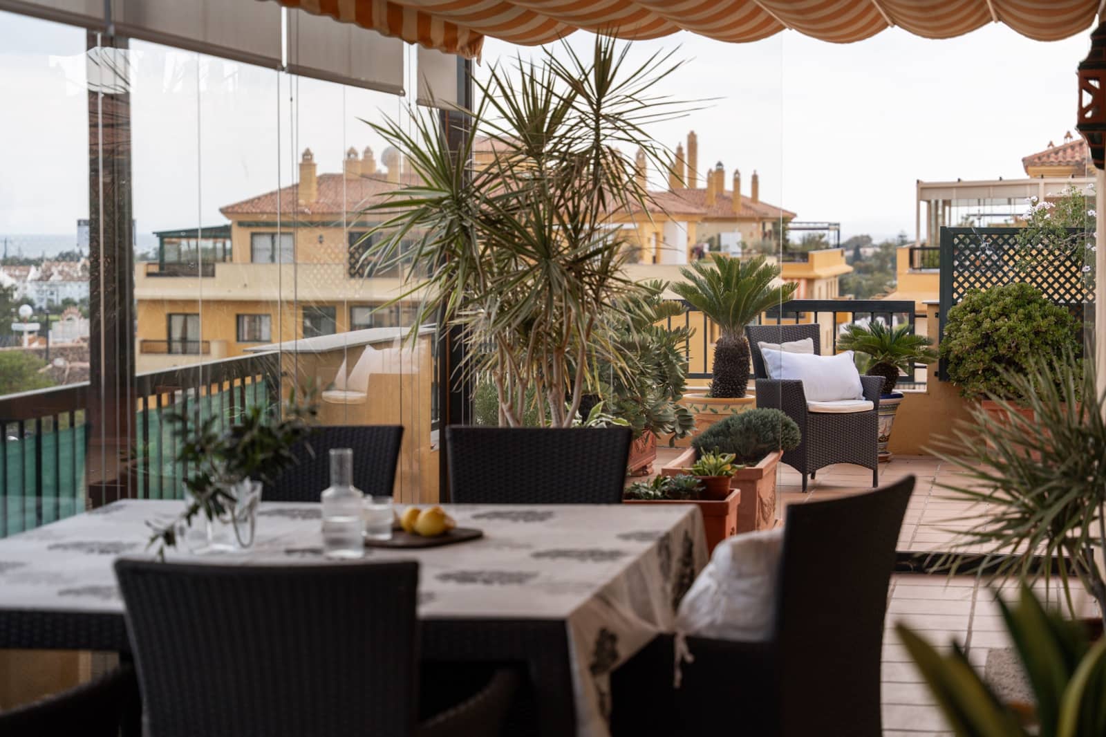 4 soveværelse Penthouse til salg i San Pedro de Alcantara med swimmingpool - € 849.000 (Ref: 8981542)