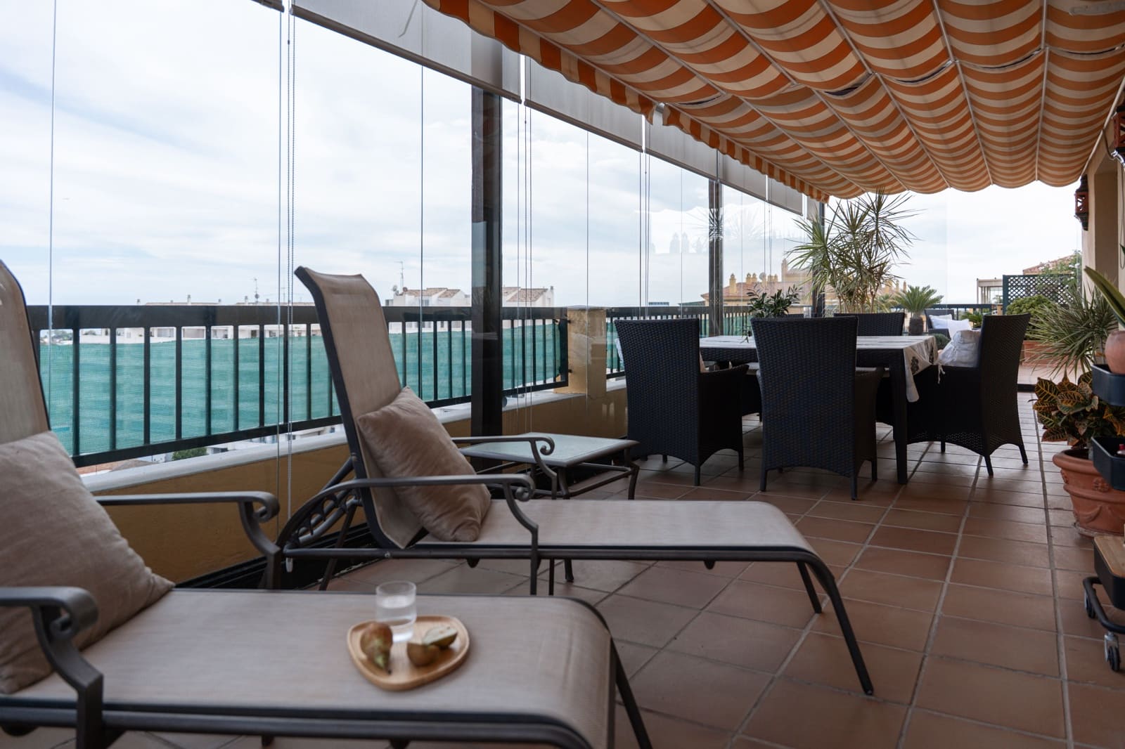 4 soveværelse Penthouse til salg i San Pedro de Alcantara med swimmingpool - € 849.000 (Ref: 8981542)