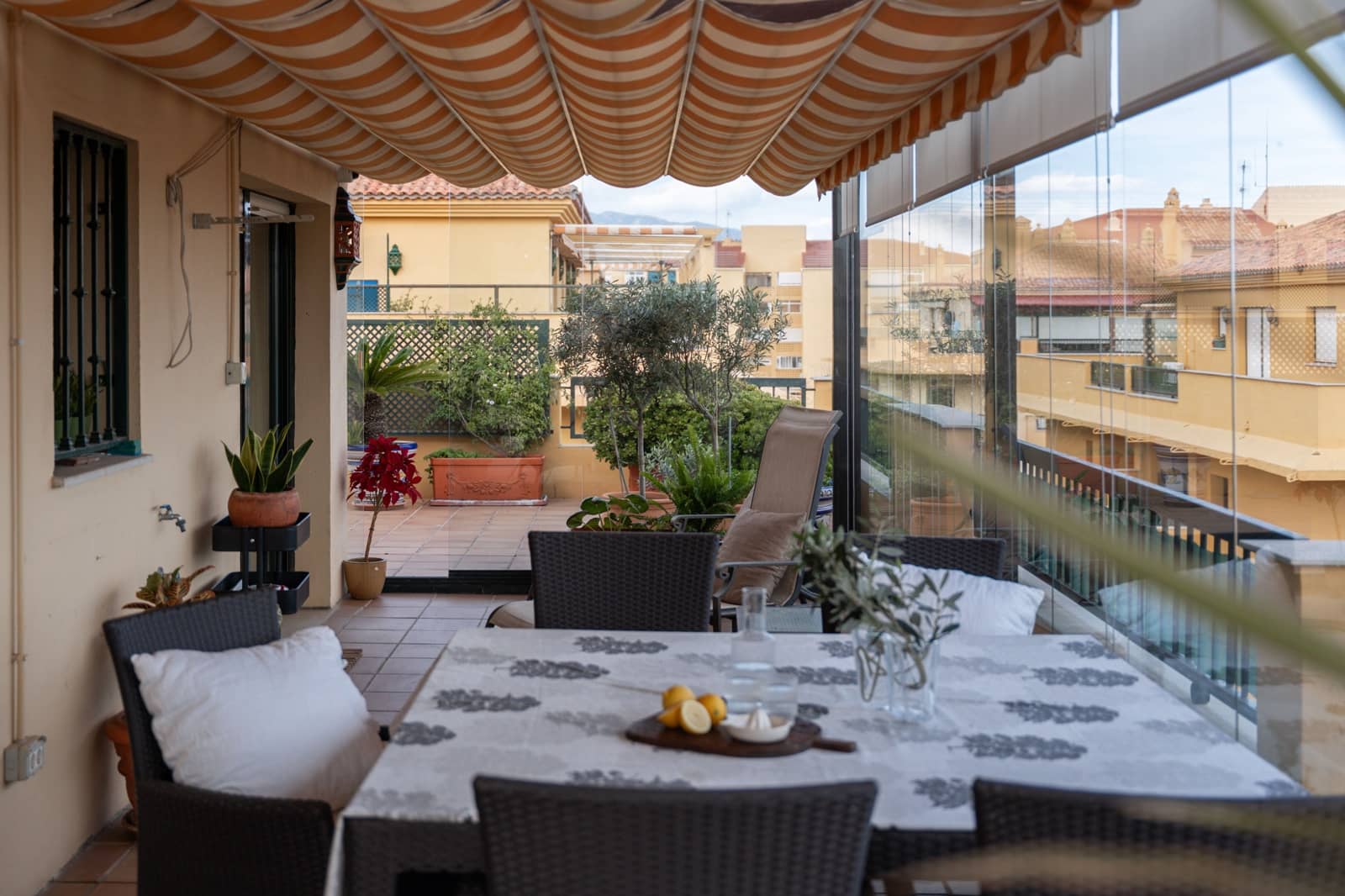 4 soveværelse Penthouse til salg i San Pedro de Alcantara med swimmingpool - € 849.000 (Ref: 8981542)