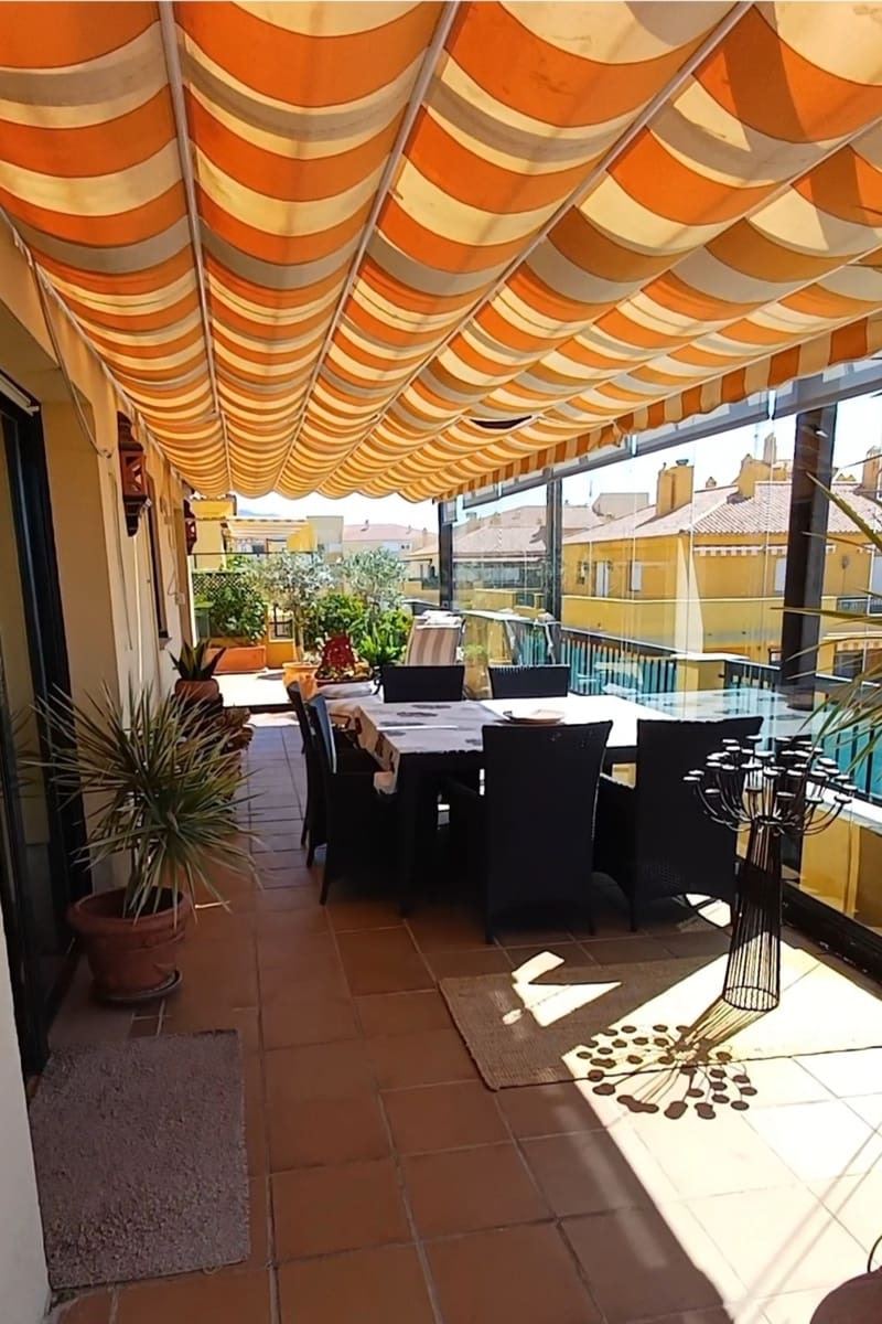 4 soveværelse Penthouse til salg i San Pedro de Alcantara med swimmingpool - € 849.000 (Ref: 8981542)