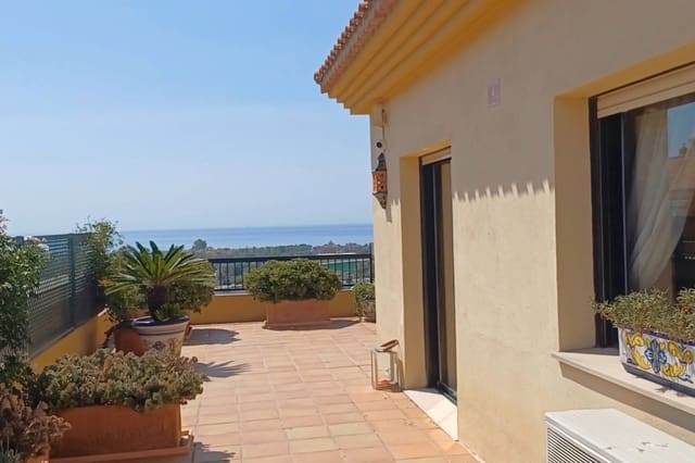 4 makuuhuone Kattohuoneisto myytävänä paikassa San Pedro de Alcántara Pueblo, Marbella mukana uima-altaan - 880 000 € (Ref: 8981542)