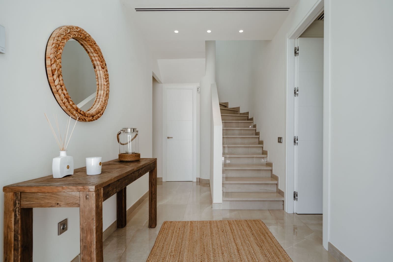 5 slaapkamer Huis te koop in Estepona met zwembad - € 2.195.000 (Ref: 9004252)