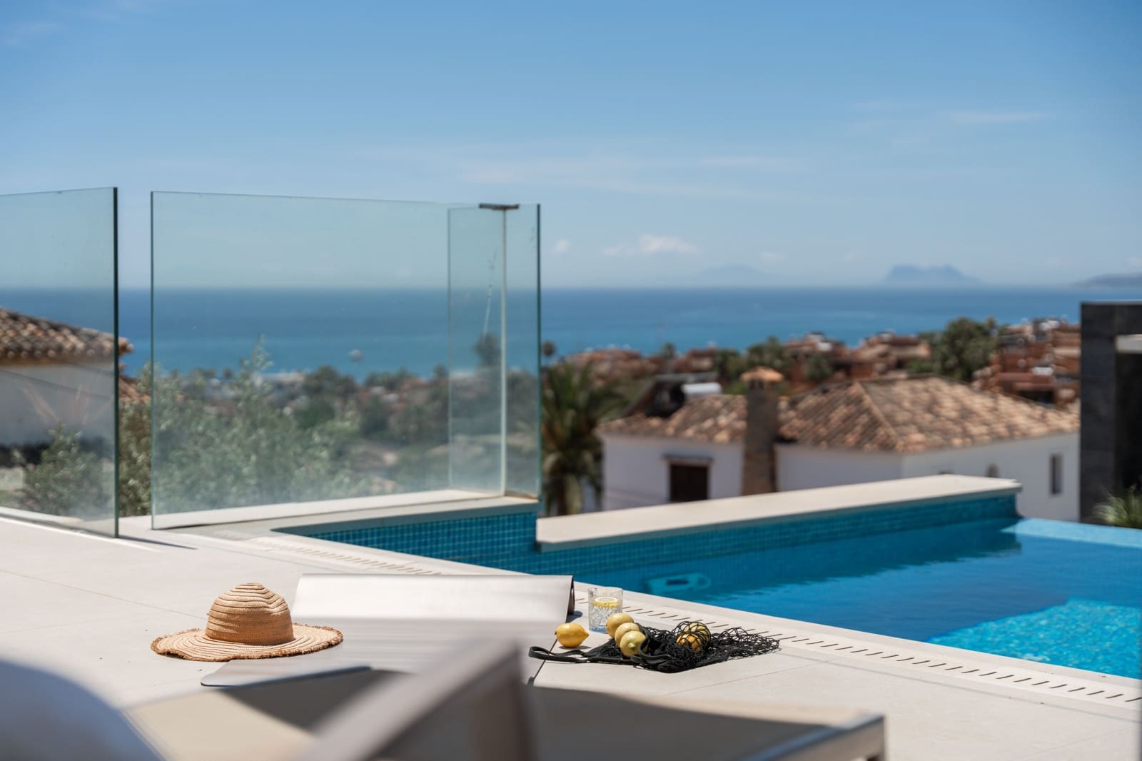 5 slaapkamer Huis te koop in Estepona met zwembad - € 2.195.000 (Ref: 9004252)