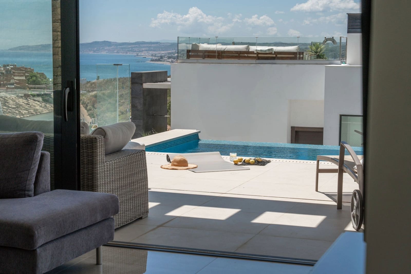 5 slaapkamer Huis te koop in Estepona met zwembad - € 2.195.000 (Ref: 9004252)