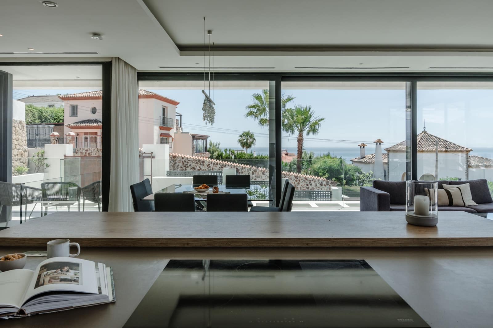 5 slaapkamer Huis te koop in Estepona met zwembad - € 2.195.000 (Ref: 9004252)