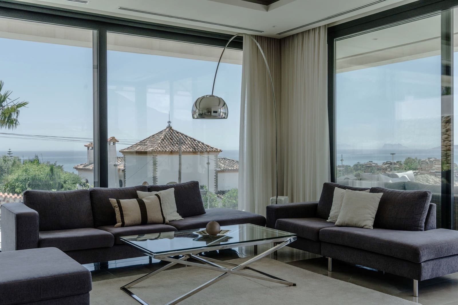 5 slaapkamer Huis te koop in Estepona met zwembad - € 2.195.000 (Ref: 9004252)