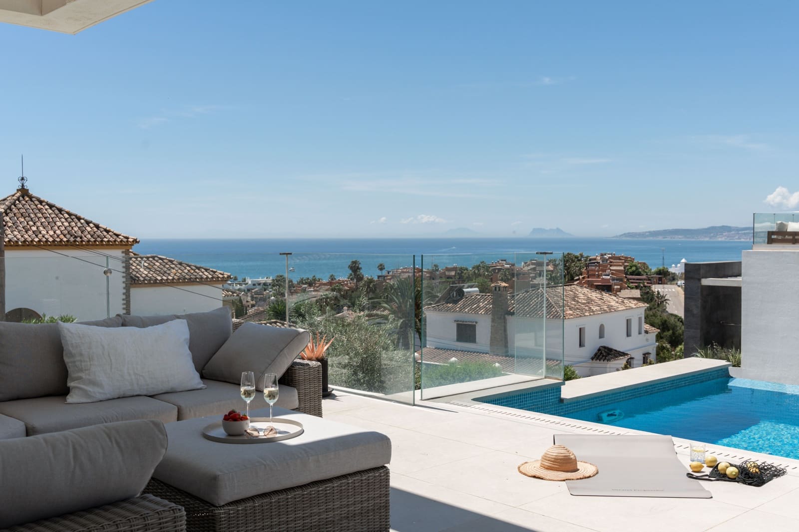 5 slaapkamer Huis te koop in Estepona met zwembad - € 2.195.000 (Ref: 9004252)