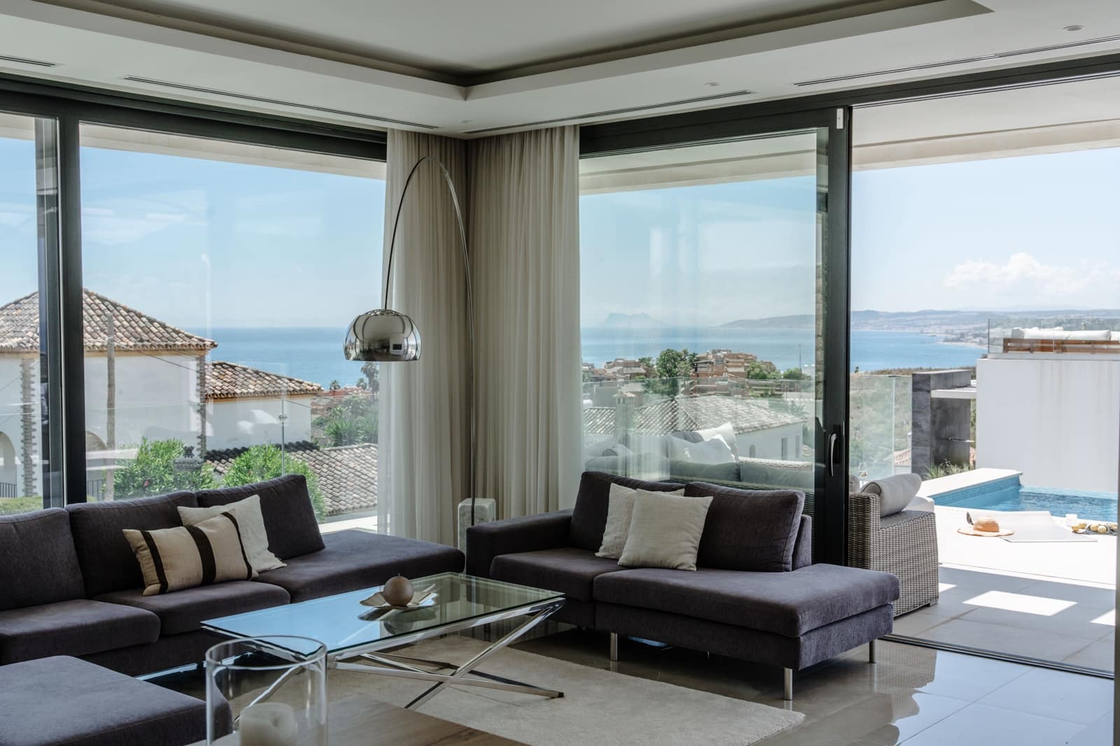 5 slaapkamer Huis te koop in Estepona met zwembad - € 2.195.000 (Ref: 9004252)