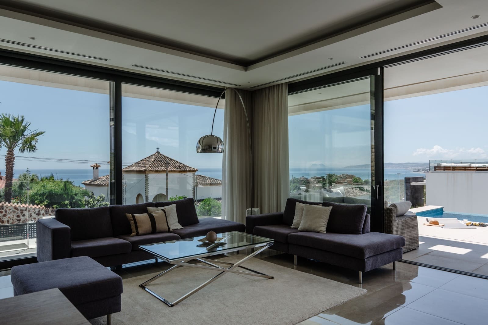 5 slaapkamer Huis te koop in Estepona met zwembad - € 2.195.000 (Ref: 9004252)