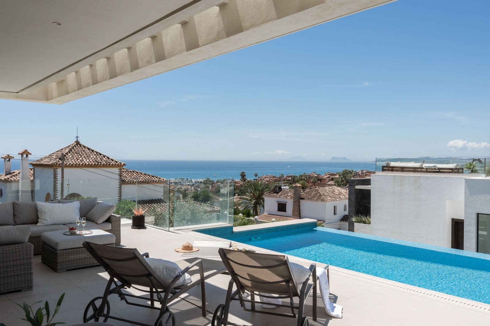 5 slaapkamer Huis te koop in Estepona met zwembad - € 2.195.000 (Ref: 9004252)