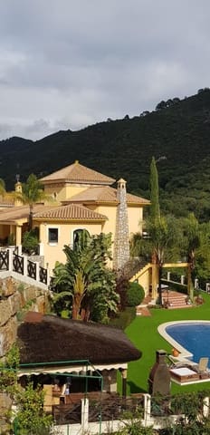 5 soverom Villa til salgs i Benahavís pueblo, Benahavís - € 3 500 000 (Ref: 9004256)