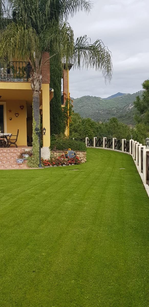 5 soveværelse Villa til salg i Benahavis - € 3.500.000 (Ref: 9004256)