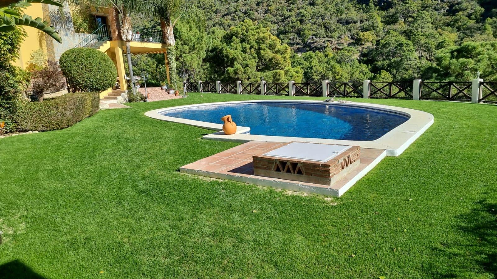 5 soveværelse Villa til salg i Benahavis - € 3.500.000 (Ref: 9004256)