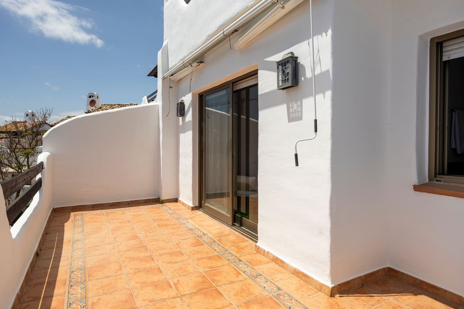 4 soveværelse Byhus til salg i Marbella med swimmingpool - € 899.900 (Ref: 9004668)