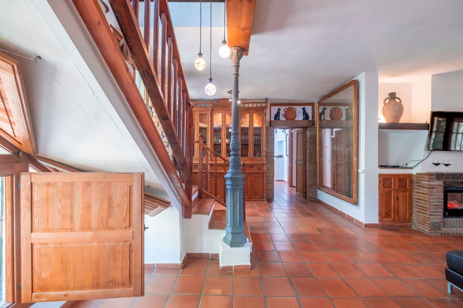 6 sypialnia Dom na sprzedaż w Sayalonga z basenem - 780 000 € (Ref: 9006670)