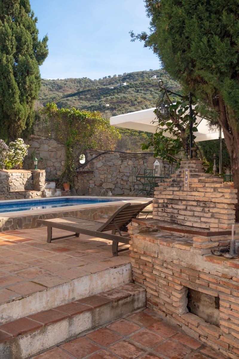 6 sypialnia Dom na sprzedaż w Sayalonga z basenem - 780 000 € (Ref: 9006670)