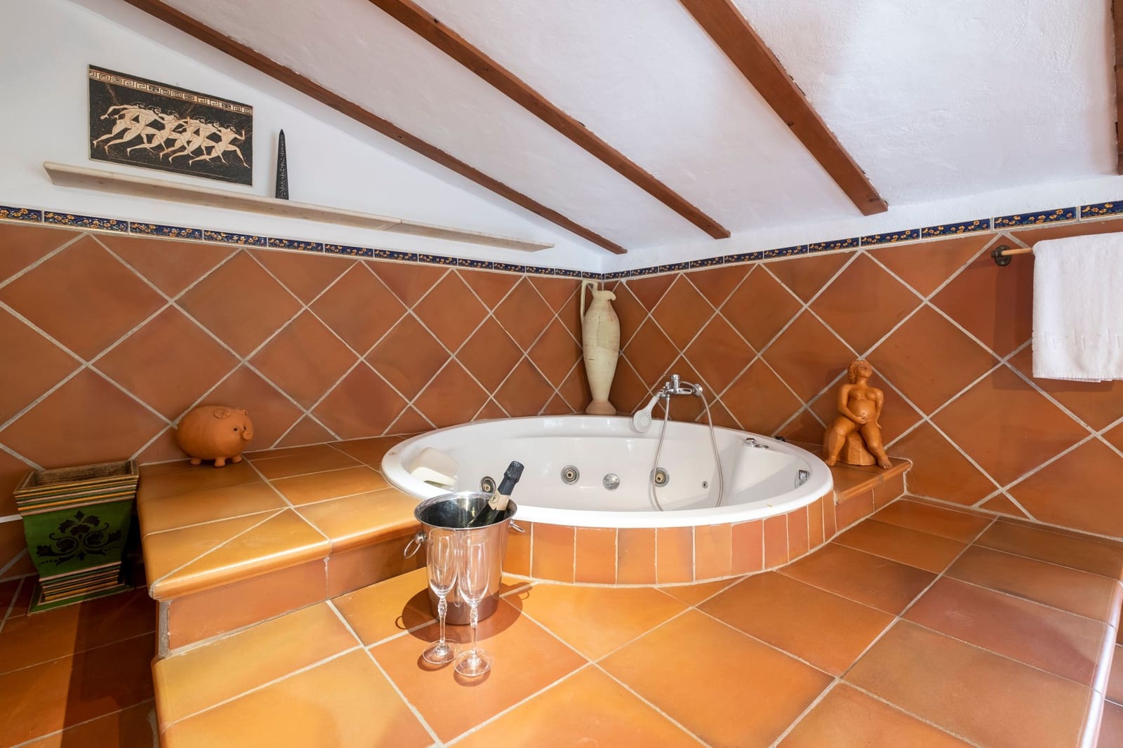 6 sypialnia Dom na sprzedaż w Sayalonga z basenem - 780 000 € (Ref: 9006670)