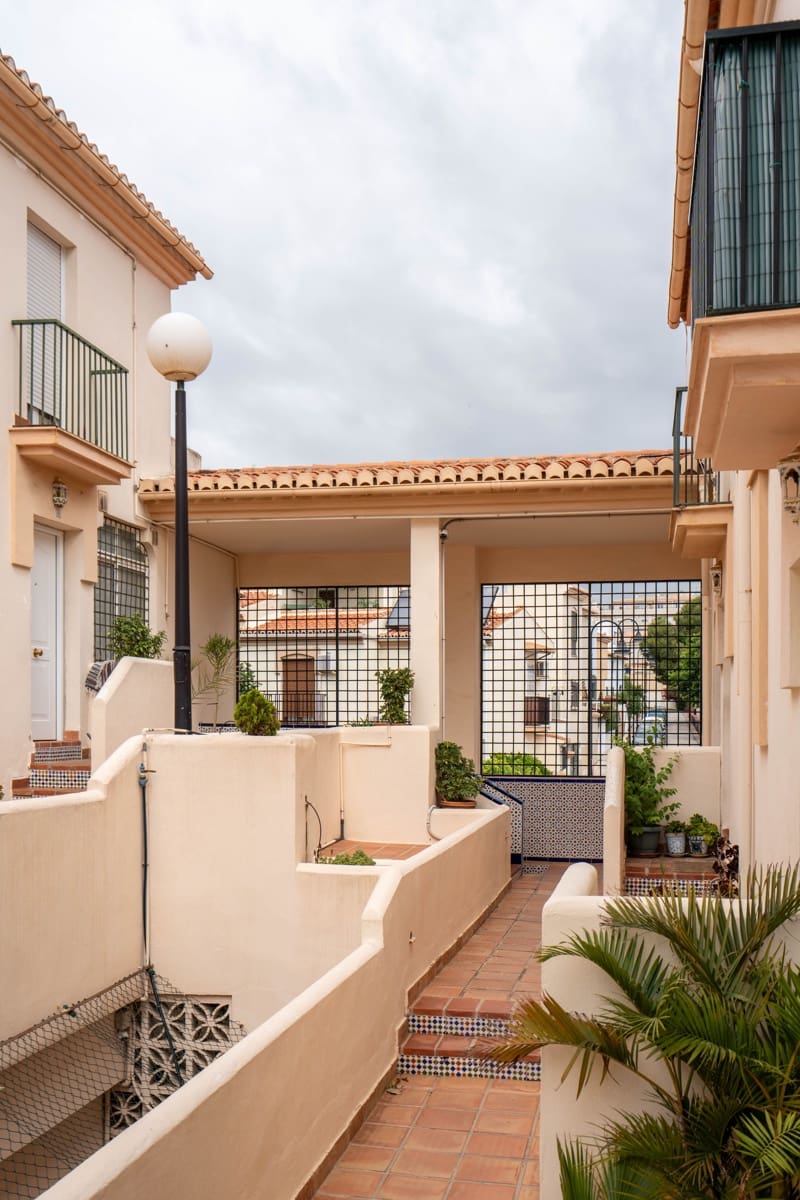 2 makuuhuone Omakotitalo myytävänä paikassa Mijas Costa - 290 000 € (Ref: 9009383)