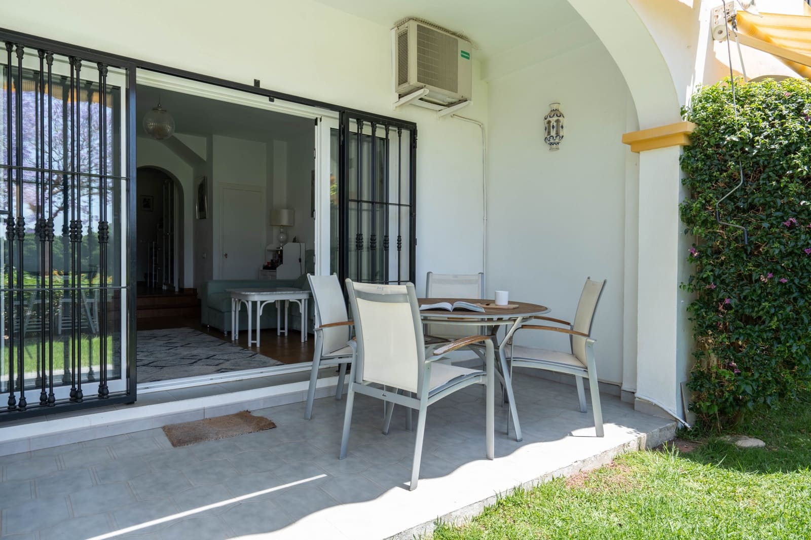 2 makuuhuone Omakotitalo myytävänä paikassa Mijas mukana uima-altaan - 399 000 € (Ref: 9035569)