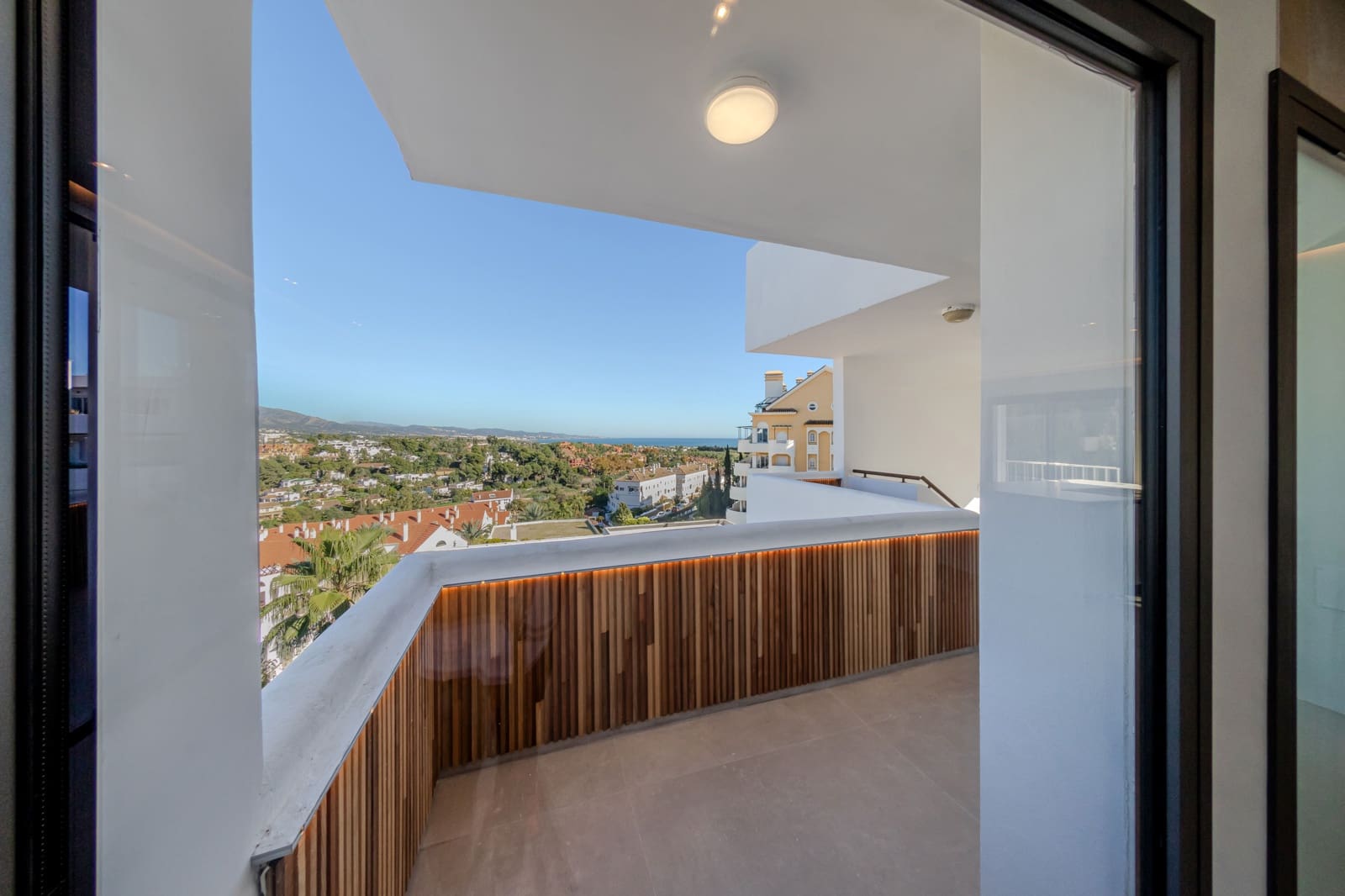 2 sovrum Takvåning till salu i Marbella med pool - 890 000 € (Ref: 9035571)