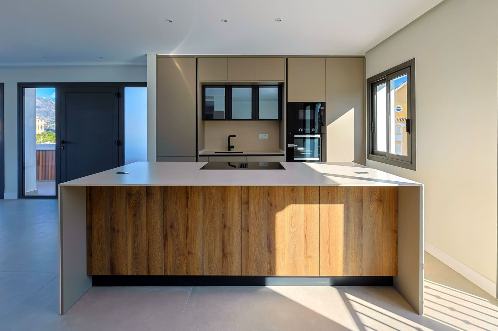 2 sovrum Takvåning till salu i Marbella med pool - 890 000 € (Ref: 9035571)