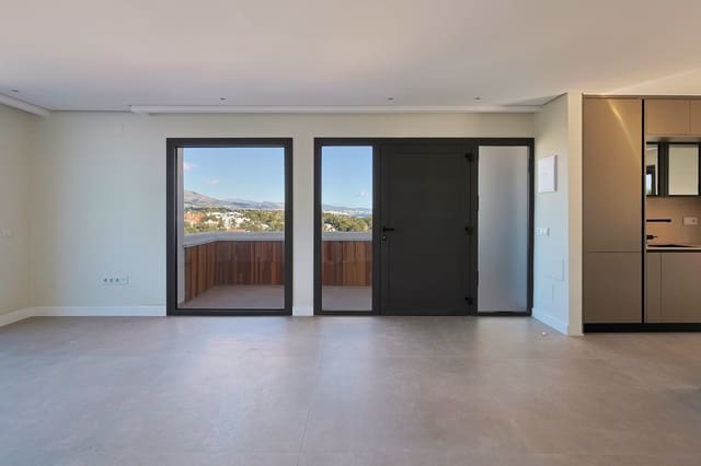 2 makuuhuone Kattohuoneisto myytävänä paikassa Nueva Andalucía Centro, Marbella mukana uima-altaan - 890 000 € (Ref: 9035571)