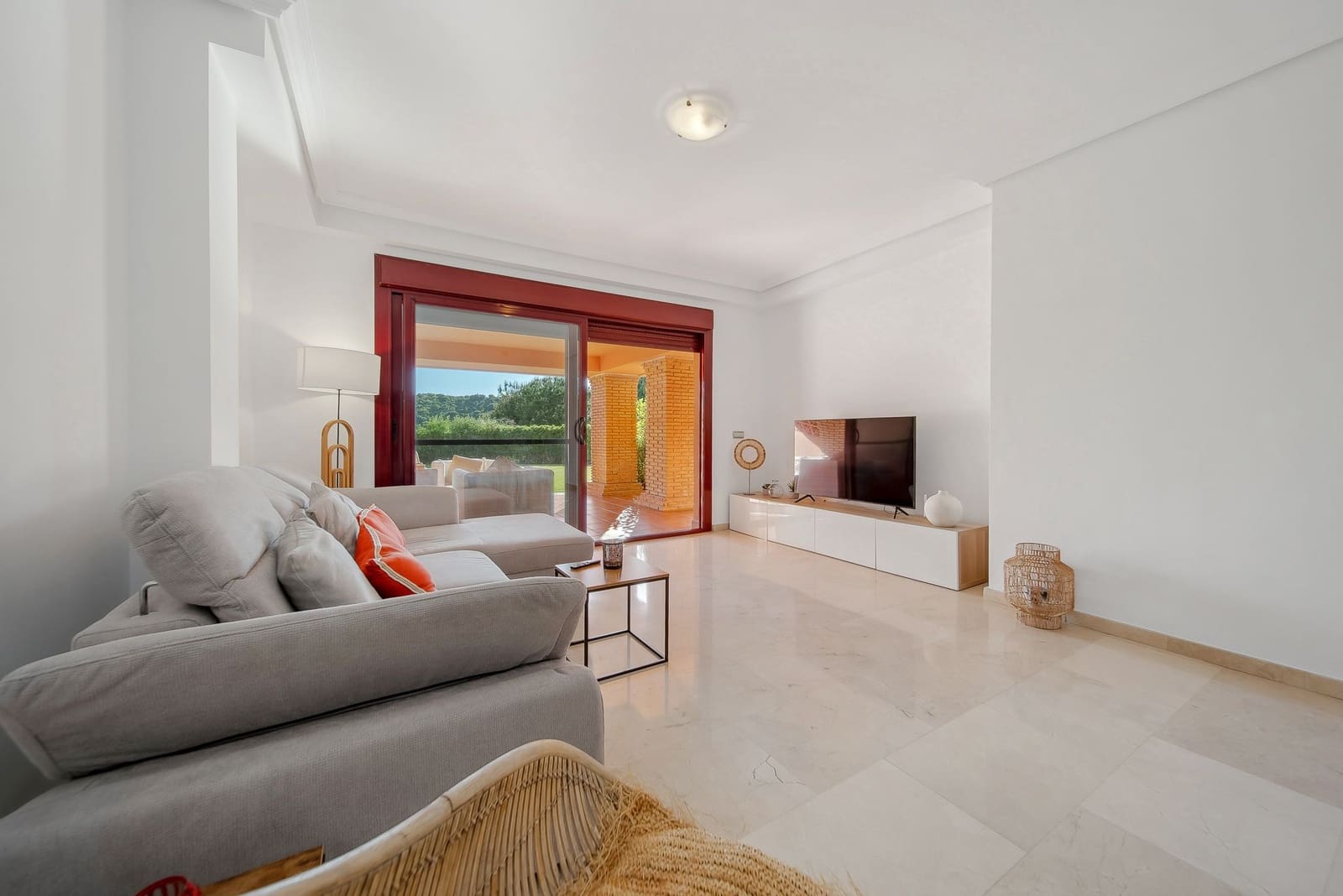 2 bedroom Apartment for sale in Casares - € 450,000 (Ref: 9037052)