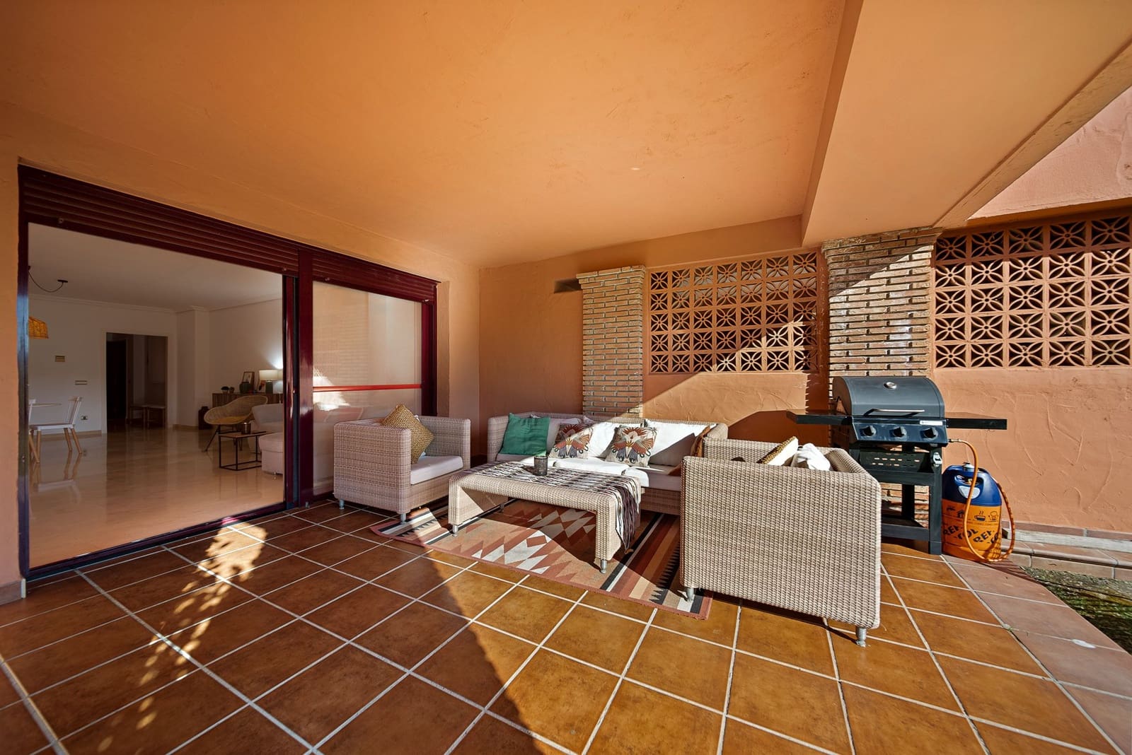 2 bedroom Apartment for sale in Casares - € 450,000 (Ref: 9037052)
