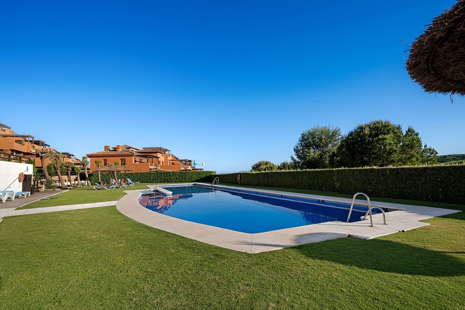 2 bedroom Apartment for sale in Casares - € 450,000 (Ref: 9037052)